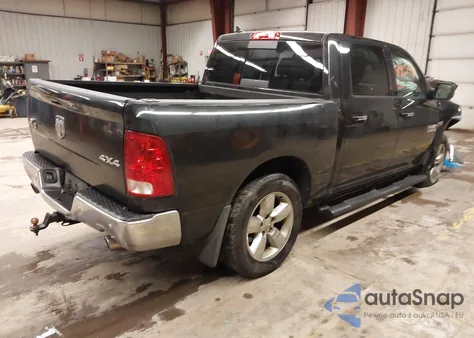 2016 Ram 1500 Big Horn z USA, uszkodzony, nr VIN 1C6RR7LT3GS305235